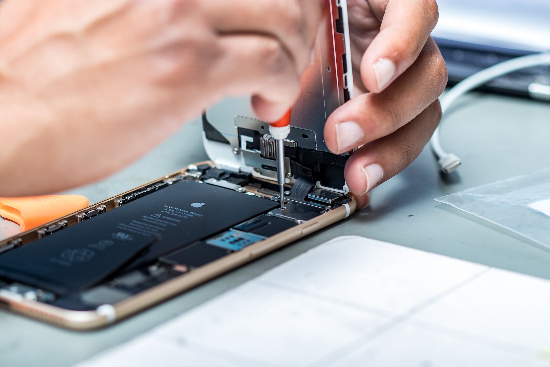 Mobile Repair Services in Dubai